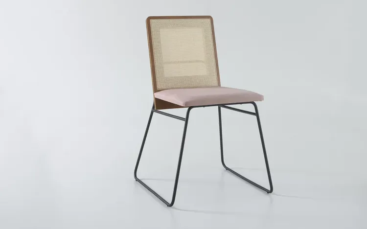CADEIRA PALHINHA E METAL BEND 04 VERNIZ AMÊNDOA E TEC. 315 ALGODÃO ROSA 51X51X81 CM