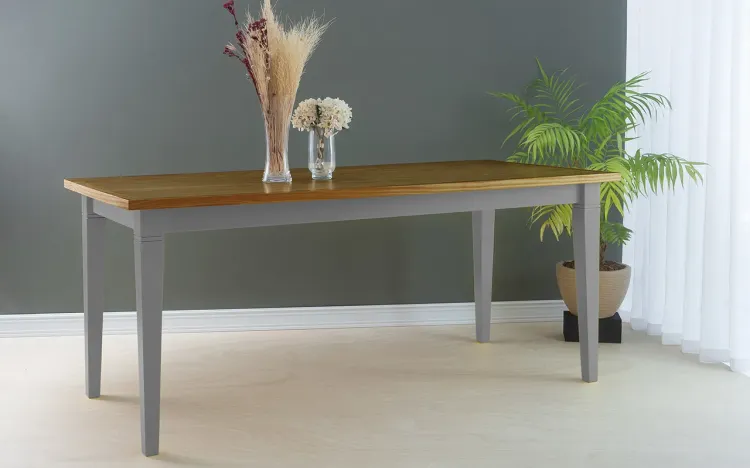 MESA DE JANTAR DE MADEIRA FRISO 180X80X75 CM TAMPO CAPUCCINO PÉS LACA CINZA CONCRETO