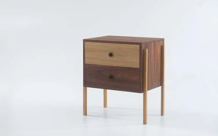 MESINHA CABECEIRA COM 2 GAVETAS MDF NASH MDF PAU FERRO COM DUAL E PÉS TAUARI 54X37X60 CM