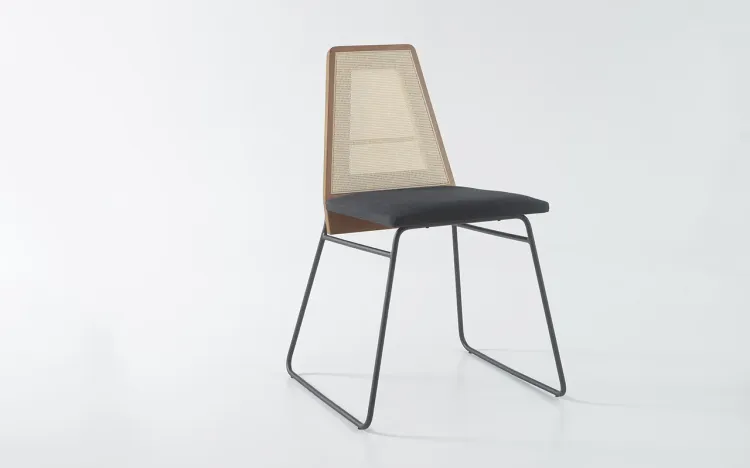 CADEIRA DE METAL PRETA BEND 02 VERNIZ AMÊNDOA E TEC. 004 ALGODÃO PRETO 51X51X81 CM