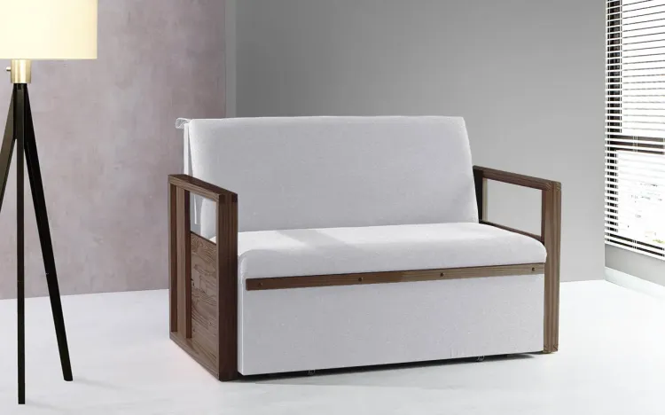 SOFÁ CAMA DE CASAL MADEIRA AKROPI - SOFÁ RETRÁTIL ESTOFADO VERNIZ CASTANHO TECIDO CINZA CLARO - 128X90X85CM
