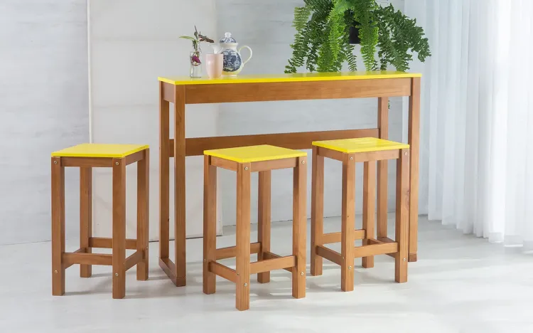 CONJUNTO GOURMET ALTO DE MADEIRA TAEDA COM TAMPO MDF MACIÇO OLGA VERNIZ CAPUCCINO E AMARELO 120CM