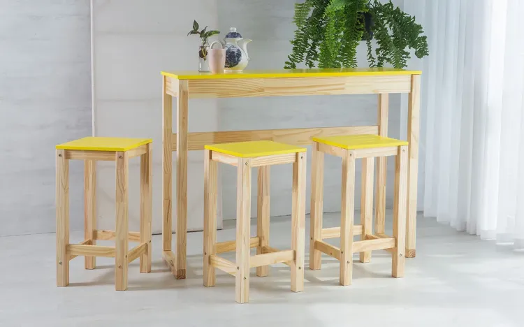 CONJUNTO GOURMET ALTO DE MADEIRA TAEDA COM TAMPO MDF MACIÇO OLGA VERNIZ NATURAL E AMARELO 120CM