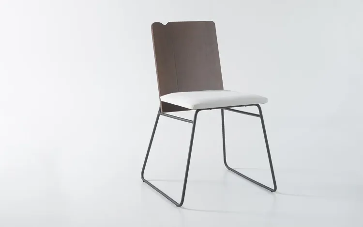 CADEIRA DE METAL PARA SALA DE JANTAR BEND 03 VERNIZ CAPUCCINO E TEC. 003 OFF WHITE 51X51X81 CM