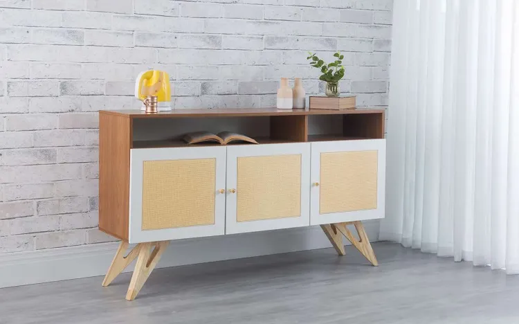 BALCÃO BUFFET 3 PORTAS DE PALHINHA PARA SALA DE JANTAR COM NICHO FREDDIE FREIJÓ COM BRANCO E TAEDA 135x35x79 CM