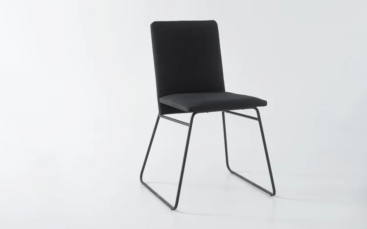 CADEIRA DE METAL PRETA ESTOFADA BEND BEND 07 E TEC. 004 ALGODÃO PRETO 51X51X81 CM