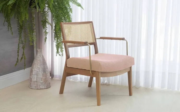 POLTRONA PARA RECEPÇÃO COM PALHINHA ROSA LAVANDA AÇO DOURADO VERNIZ AMENDOA TEC.169 ROSA 63,5X64X78 CM
