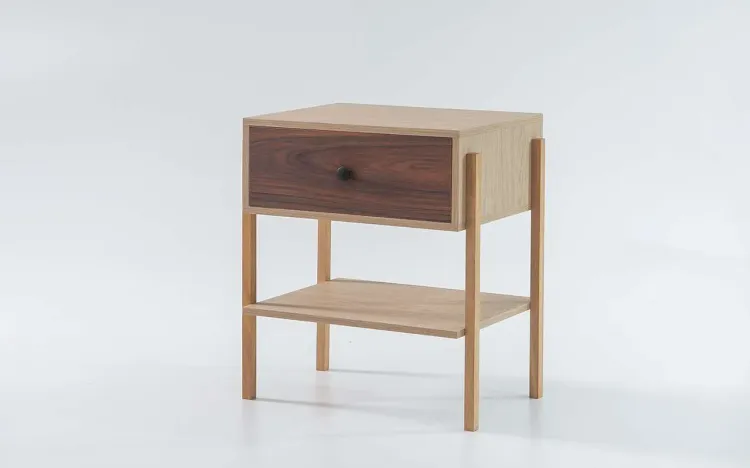 MESA LATERAL PARA SALA NASH MDF CARVALHO COM PAU FERRO E PÉS TAUARI 54X37X60 CM