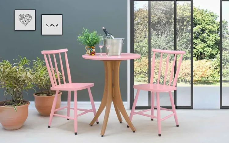 MESA COM 2 CADEIRAS REDONDA JULIETTE VERNIZ JATOBÁ E ROSA BEBÊ