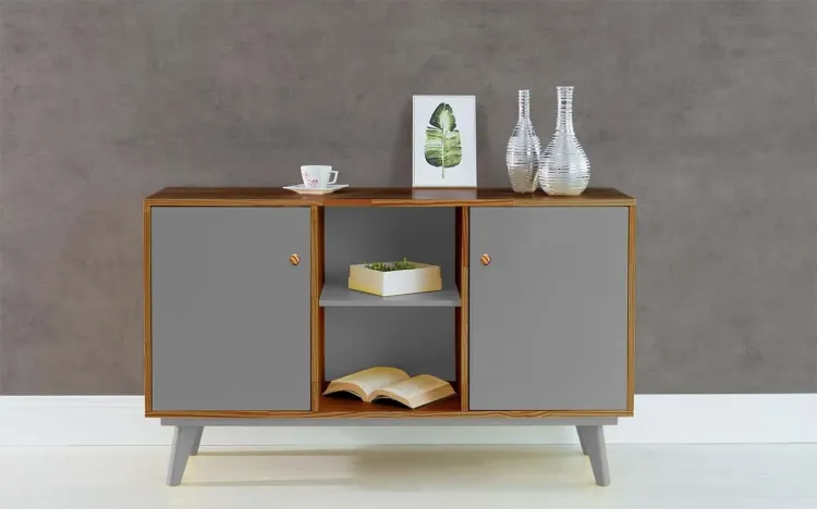 BUFFET PARA SALA DE JANTAR COM PRATELEIRA E 2 PORTAS PUXADOR BOLINHA CELESTE CAPUCCINO E CINZA CONCRETO 133X40X79,5 CM