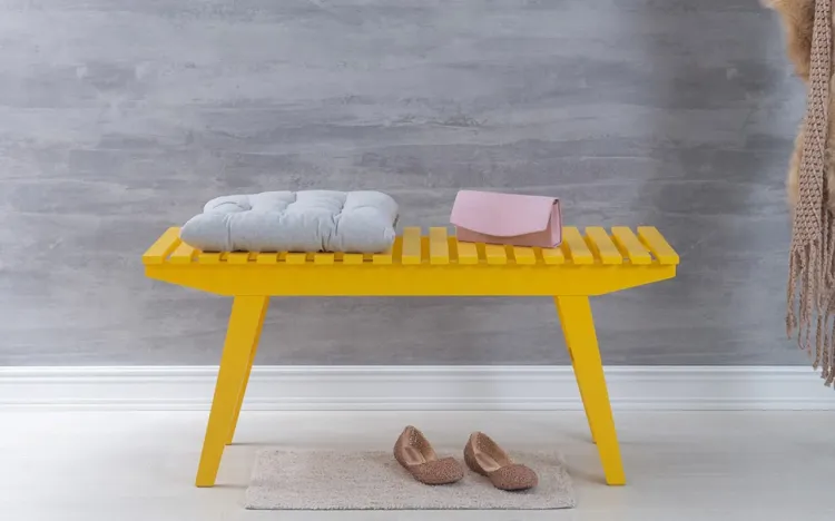 BANCO PARA SALA DE MADEIRA BUIAH LAQUEADO AMARELO 100X40X47CM