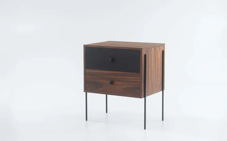 MESA DE CABECEIRA COM GAVETA NASH MDF PAU FERRO COM PRETO E PÉS METAL 52X37X60 CM