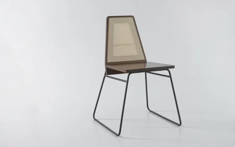 CADEIRA DE METAL PARA COZINHA BEND 02 VERNIZ CAPUCCINO E RATTAN 51X51X81 CM
