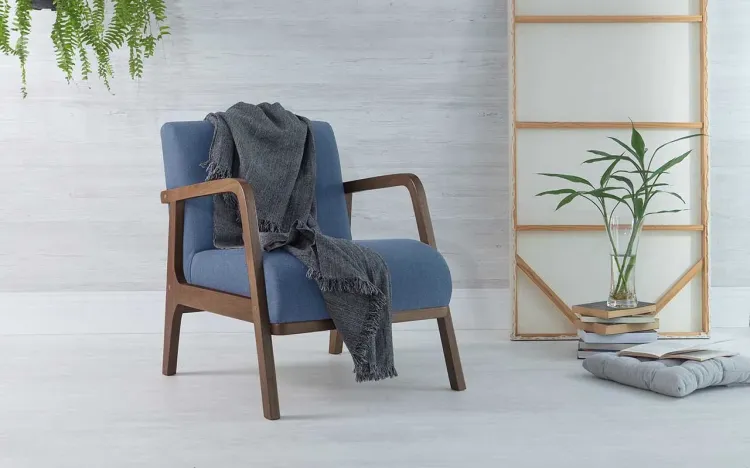 POLTRONA PARA SALA ESTOFADA ALFAZEMA ALFAZEMA VERNIZ CAPUCCINO TEC.930 AZUL CLARO 60,3X73X77 CM