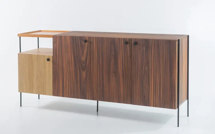 APARADOR BUFFET 4 PORTAS COM NICHO E TAMPO DE MADEIRA E PÉS DE METAL TRAY MDF PAU FERRO E DUAL 162,5X41,5X75 CM