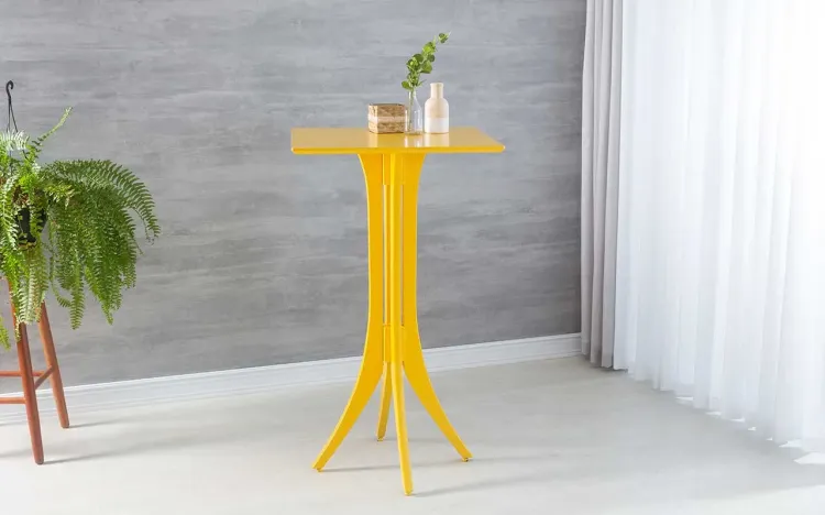 MESA DE MADEIRA MACIÇA ALTA GOURMET QUADRADA JULIETTE 60x60X107CM LACA AMARELA