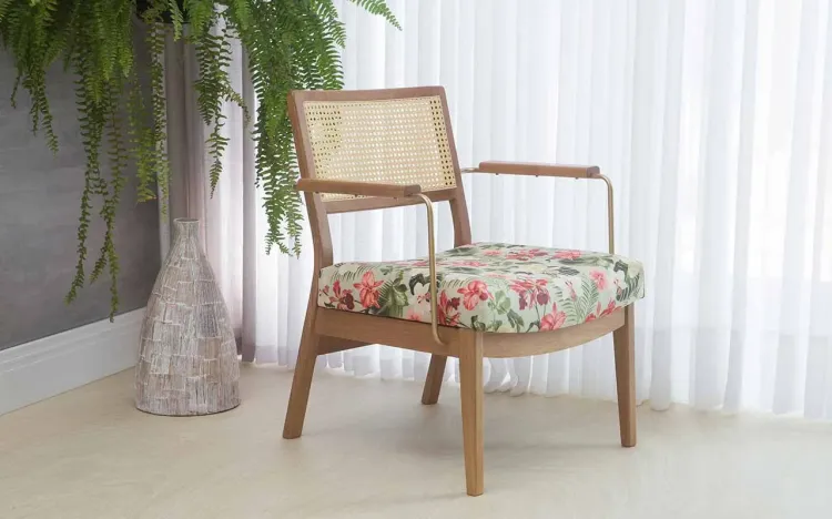 POLTRONA DE SALA COM BRAÇO DE METAL LAVANDA AÇO DOURADO VERNIZ AMENDOA TEC.1860 FLORAL 63,5X64X78 CM
