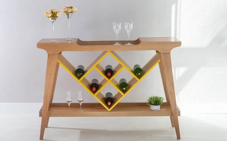 APARADOR ADEGA GOURMET DE MADEIRA MACIÇA COM TAMPO ESPELHADO PUBI VERNIZ AMÊNDOA E AMARELO 130X33X90CM