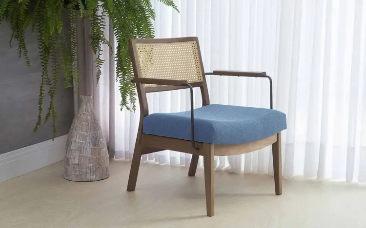 POLTRONA PARA SALA PALHINHA LAVANDA AÇO PRETO VERNIZ CAPUCCINO TEC.930 AZUL CLARO 63,5X64X78 CM
