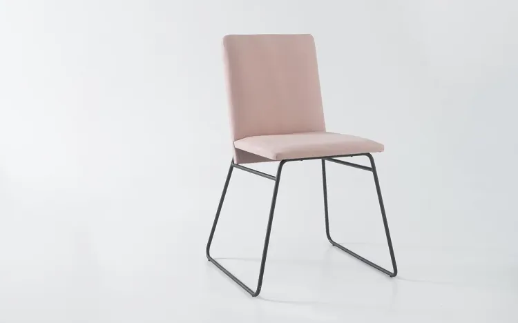 CADEIRA DE METAL PARA SALA DE JANTAR ESTOFADA BEND BEND 07 E TEC. 315 ALGODÃO ROSA 51X51X81 CM