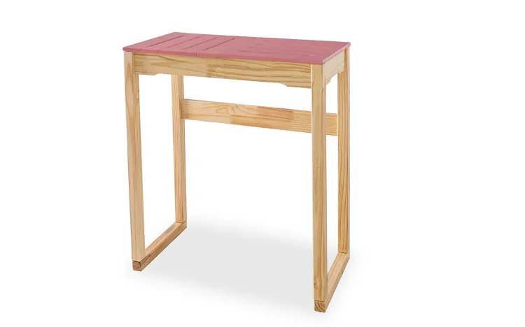 MESA GOURMET ALTA DE MADEIRA MACIÇA TAEDA COM TAMPO COLORIDO OLGA VERNIZ NATURAL E ROSA CORAL 80X43X93,5CM