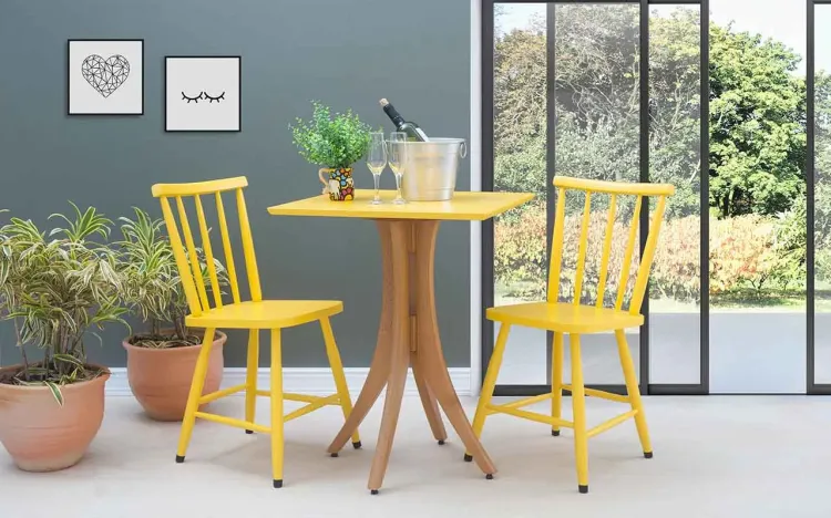 MESA QUADRADA COM 2 CADEIRAS JULIETTE VERNIZ JATOBÁ E AMARELO