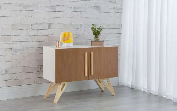 BALCÃO 2 PORTAS PARA SALA DE JANTAR FREDDIE BRANCO COM FREIJÓ E TAEDA 90x35x64,7 CM