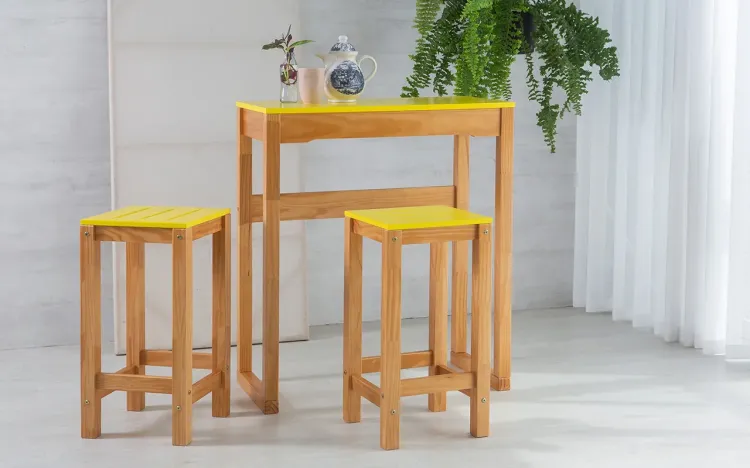 CONJUNTO GOURMET ALTO DE MADEIRA TAEDA COM TAMPO MDF MACIÇO OLGA VERNIZ NÓZES E AMARELO 80CM