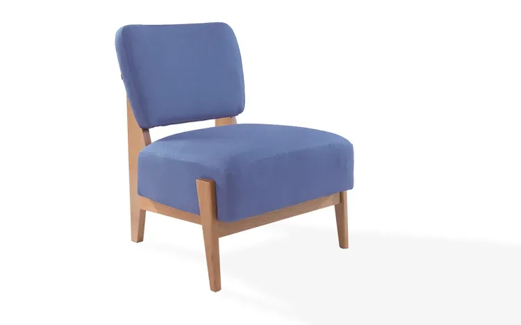 POLTRONA COLORIDA DE MADEIRA ESTOFADA ESTILO RETRÔ MODERNO SEM BRAÇOS AZUL CLARO SAMAMBAIA VERNIZ AMENDOA TEC.930 - 67x66x82 CM