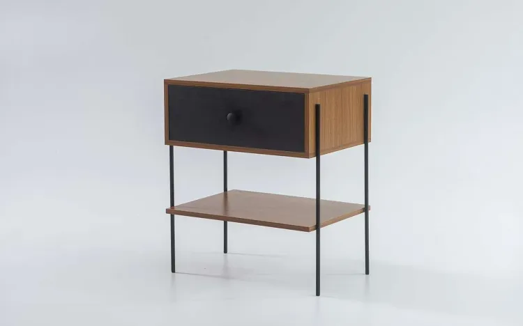 MESA LATERAL PARA SALA NASH MDF FREIJÓ COM PRETO E PÉS METAL 52X37X60 CM