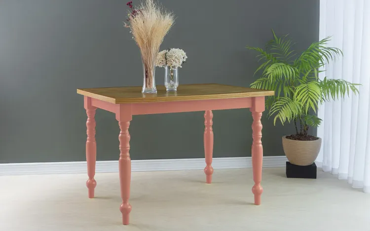 MESA DE JANTAR COLONIAL CAMPESINA 110X80X75 CM TAMPO NÓZES PÉS LACA ROSA CORAL