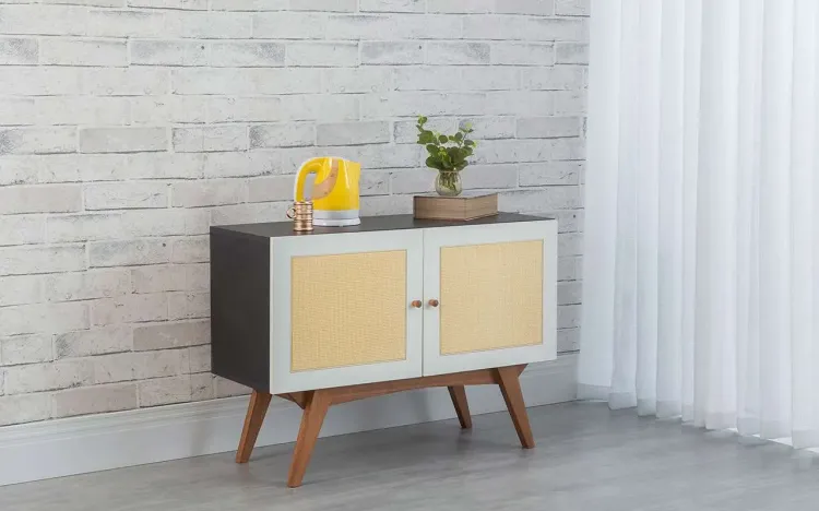 BALCÃO BUFFET PARA SALA DE JANTAR 2 PORTAS DE RATTAN DOLORES PRETO COM BRANCO E JATOBÁ 90x35x64,7 CM