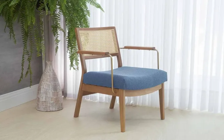 POLTRONA PALHINHA MODERNA LAVANDA AÇO DOURADO VERNIZ AMENDOA TEC.930 AZUL CLARO 63,5X64X78 CM