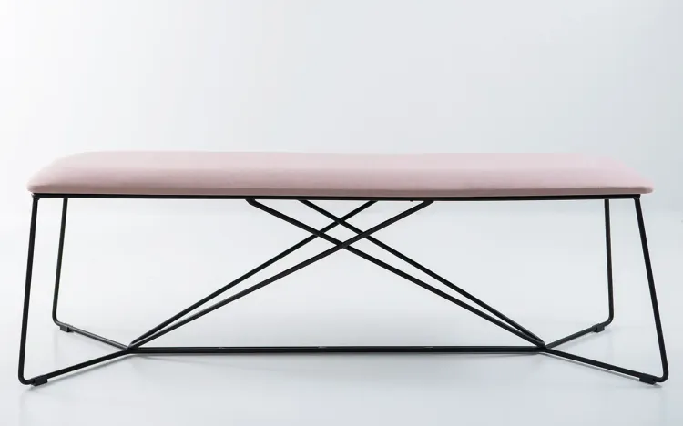 BANCO DE METAL SEM ENCOSTO 3 LUGARES BEND 149X47X47CM TEC.315 ROSA