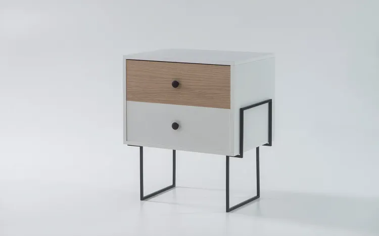 MESINHA LATERAL PARA QUARTO ZNASH MDF BRANCO COM CARVALHO E PÉS DE METAL 52X37X60 CM