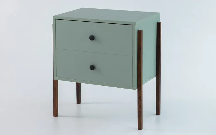 MESA CABECEIRA DE MADEIRA 2 GAVETAS NASH MDF VERDE CLARO E PÉS IMBUIA 54X37X60 CM